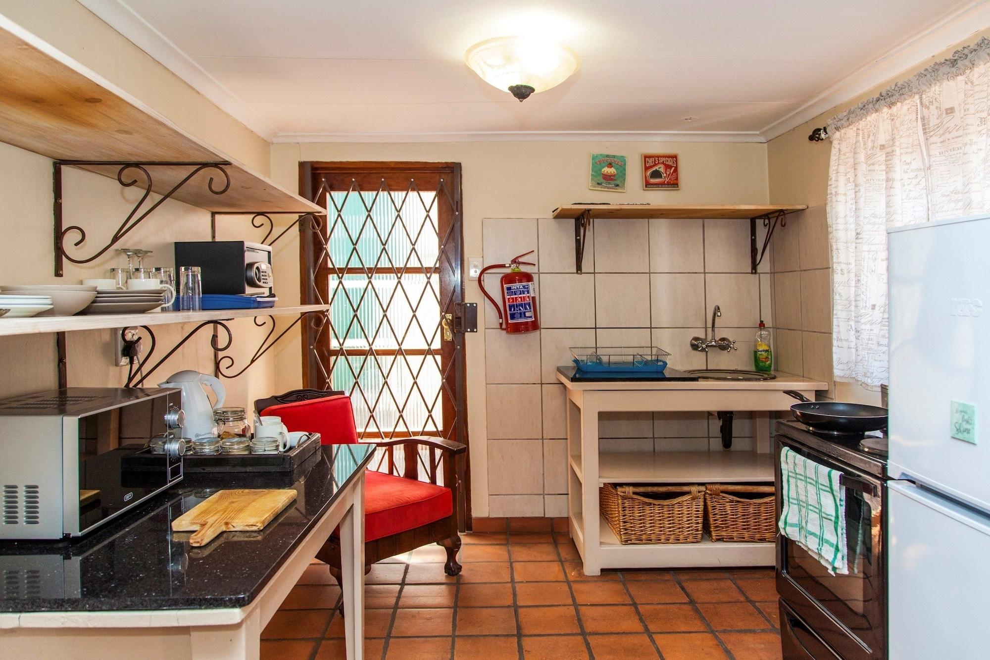 3@Marion Guest House Pretoria-Noord Extérieur photo